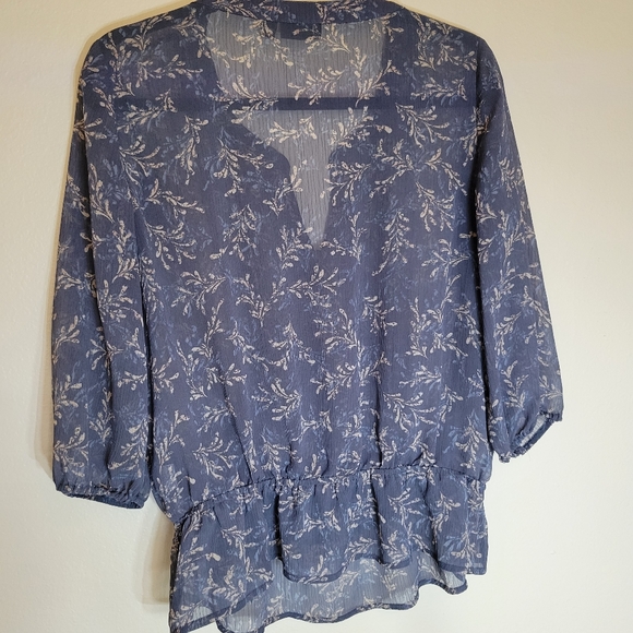 A.n.a. Blue Gray L Pleated Front Semi Sheer V neck - Picture 3 of 6